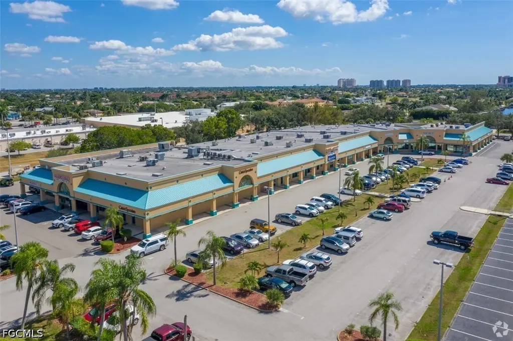 1708 Cape Coral Parkway W Cape Coral FL 33914