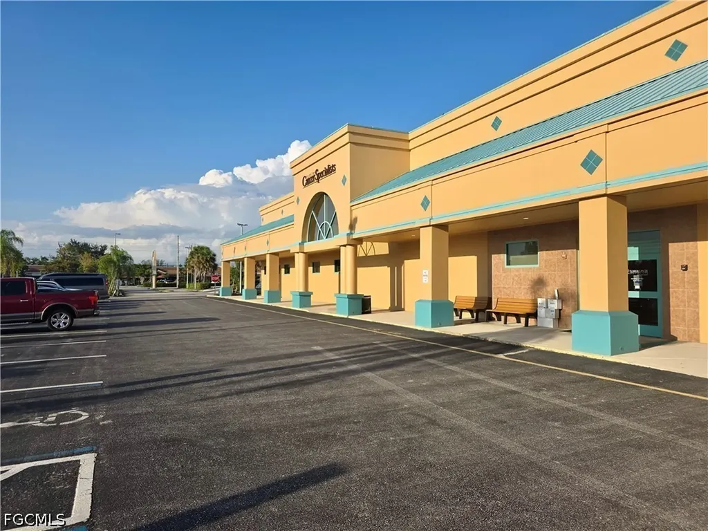 1708 Cape Coral Parkway W Cape Coral FL 33914
