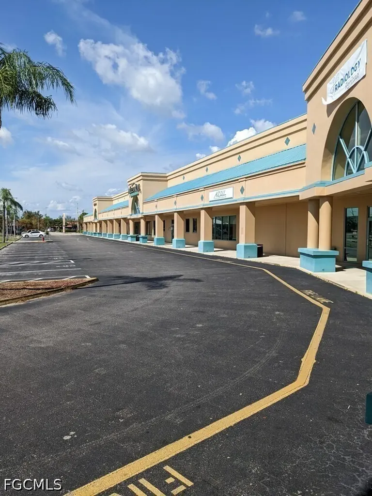 1708 Cape Coral Parkway W Cape Coral FL 33914