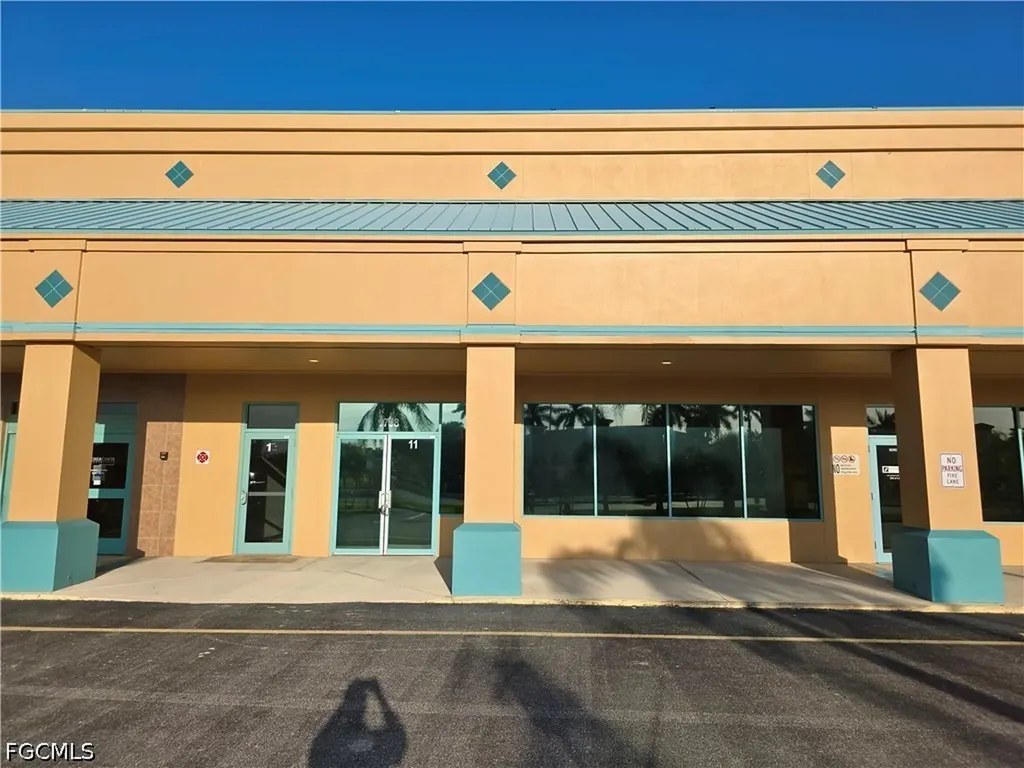 1708 Cape Coral Parkway W Cape Coral FL 33914