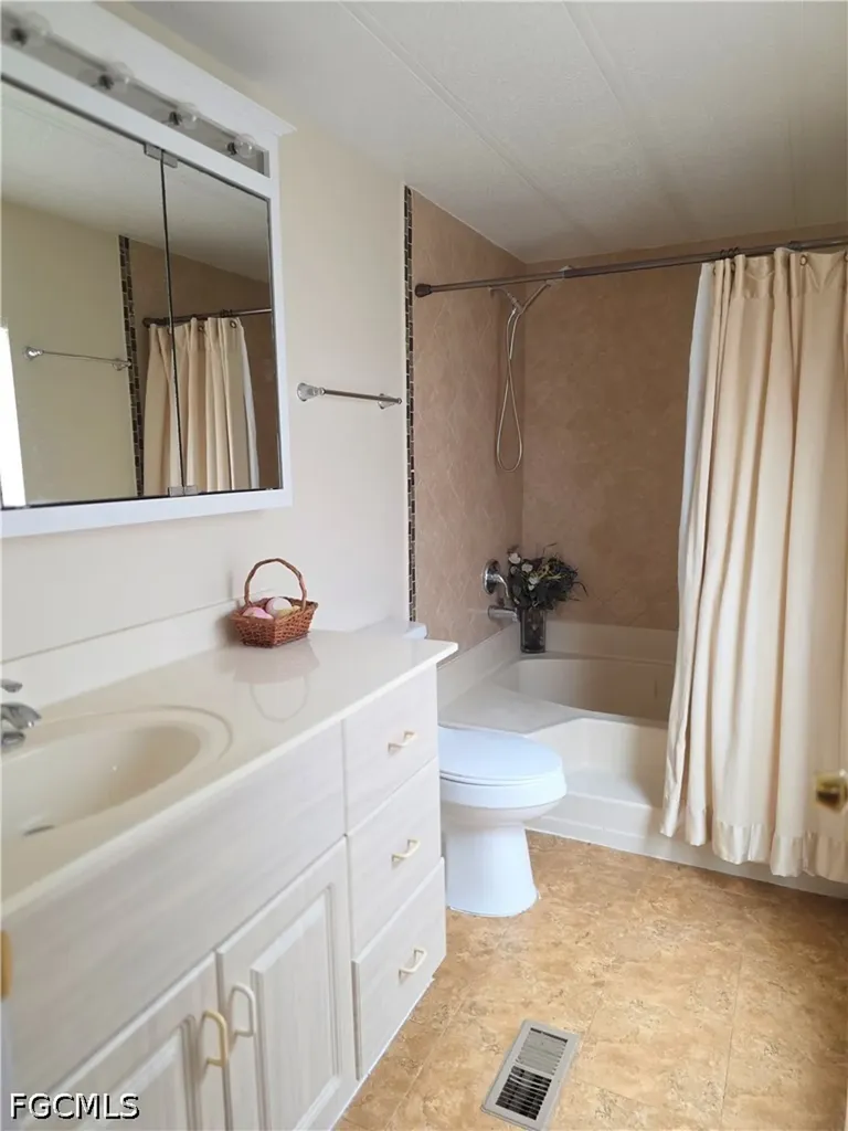 8290 Nault Road North Fort Myers FL 33917