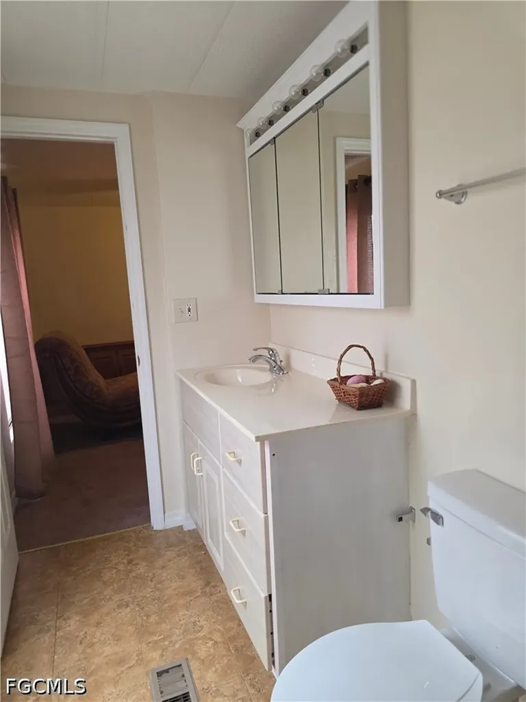 8290 Nault Road North Fort Myers FL 33917