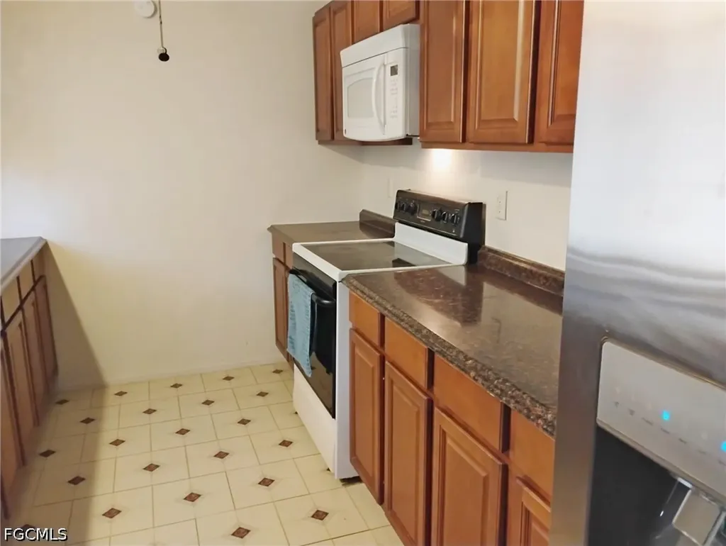 8290 Nault Road North Fort Myers FL 33917