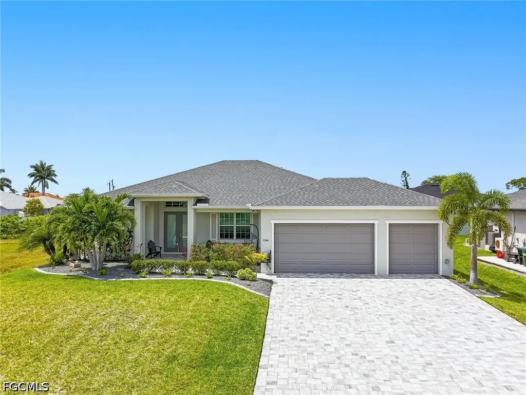 1244 NW 37th Avenue Cape Coral FL 33993