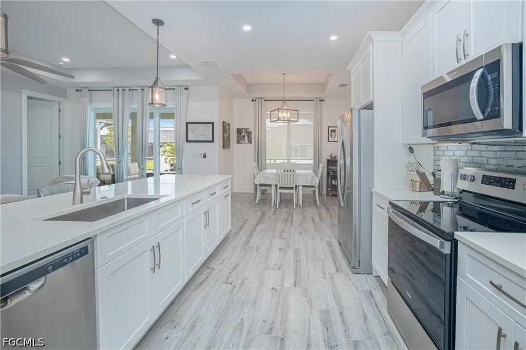 1244 NW 37th Avenue Cape Coral FL 33993