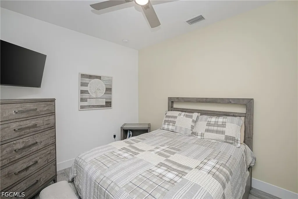 1244 NW 37th Avenue Cape Coral FL 33993