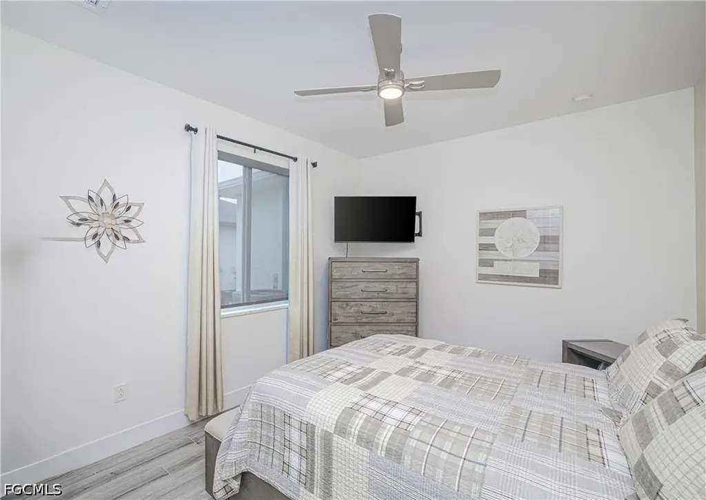1244 NW 37th Avenue Cape Coral FL 33993