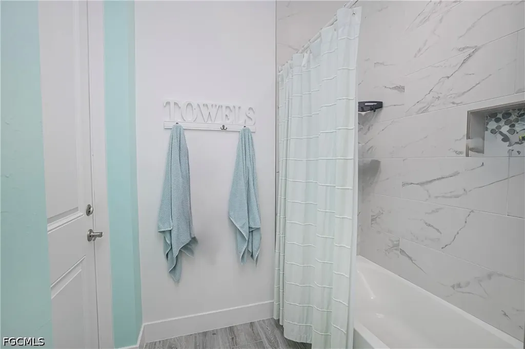 1244 NW 37th Avenue Cape Coral FL 33993