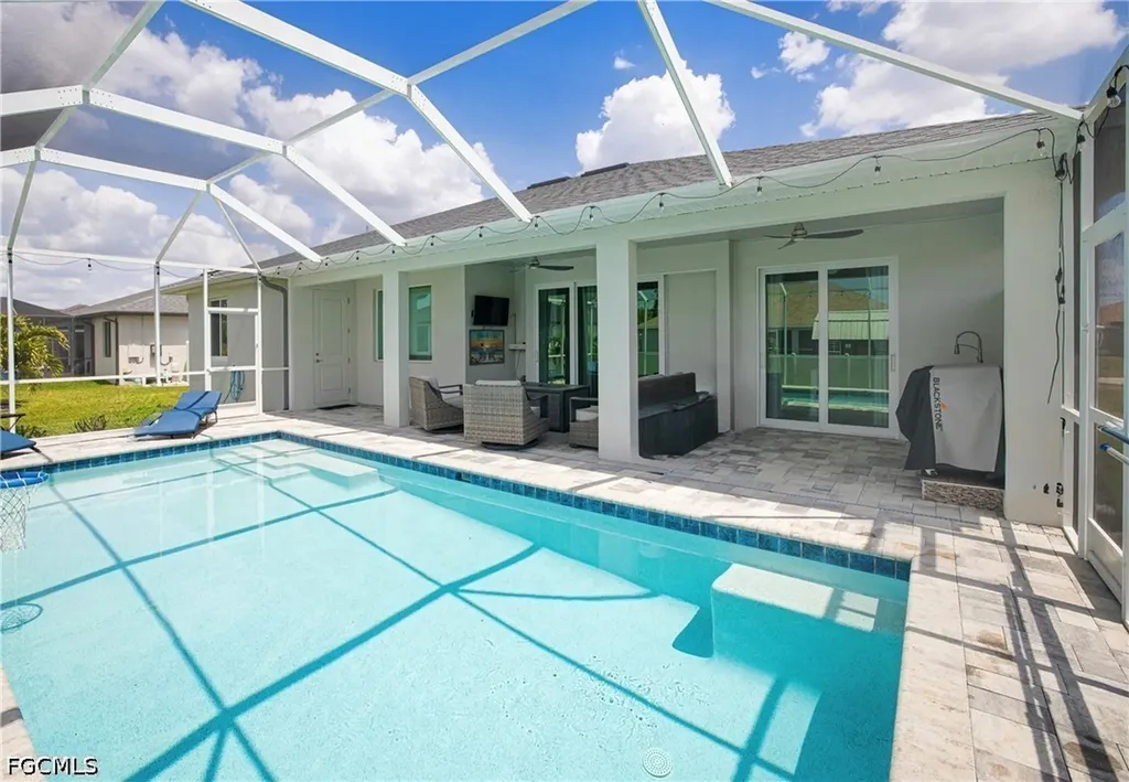 1244 NW 37th Avenue Cape Coral FL 33993