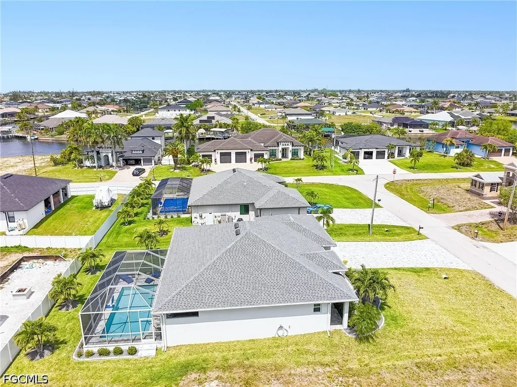 1244 NW 37th Avenue Cape Coral FL 33993