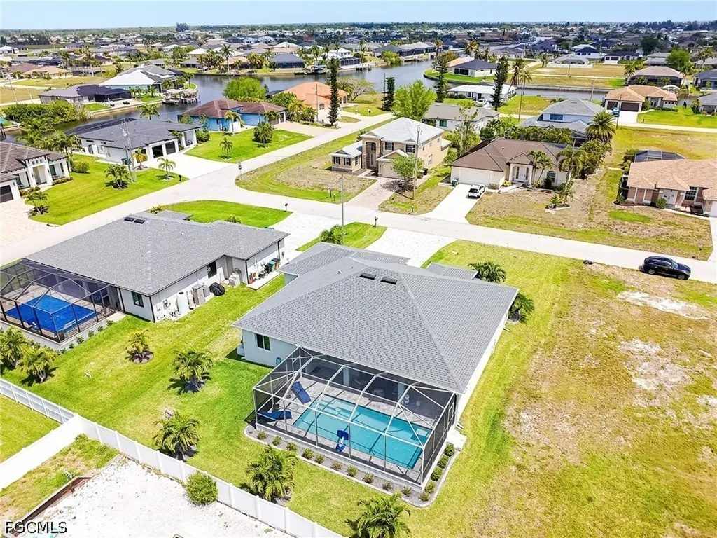 1244 NW 37th Avenue Cape Coral FL 33993