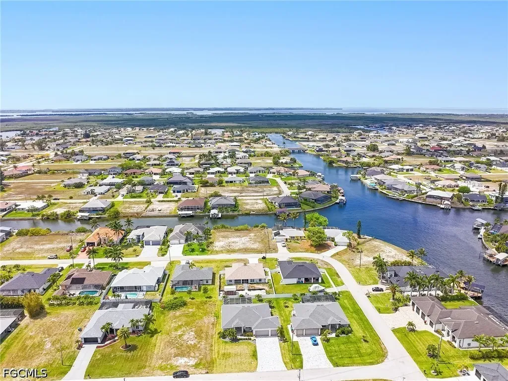 1244 NW 37th Avenue Cape Coral FL 33993