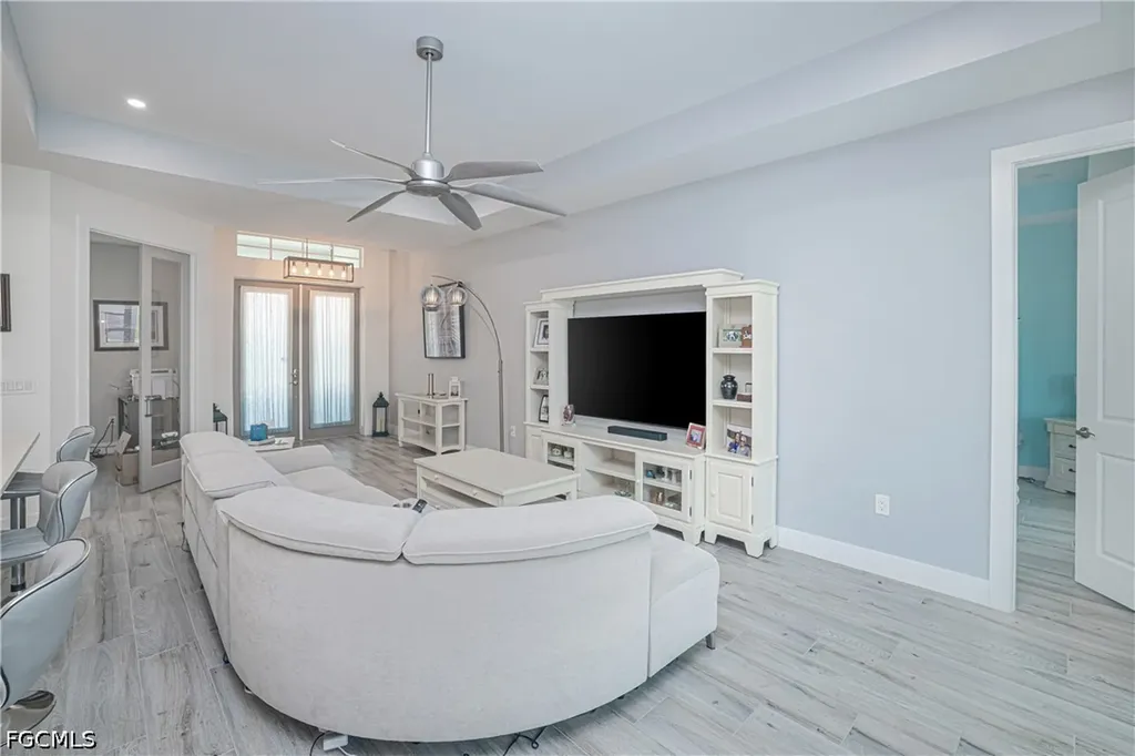 1244 NW 37th Avenue Cape Coral FL 33993