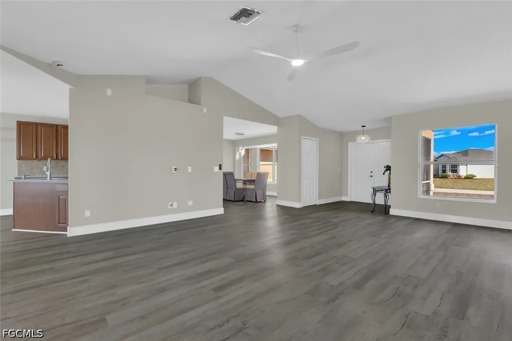 814 NW 11th Place Cape Coral FL 33993
