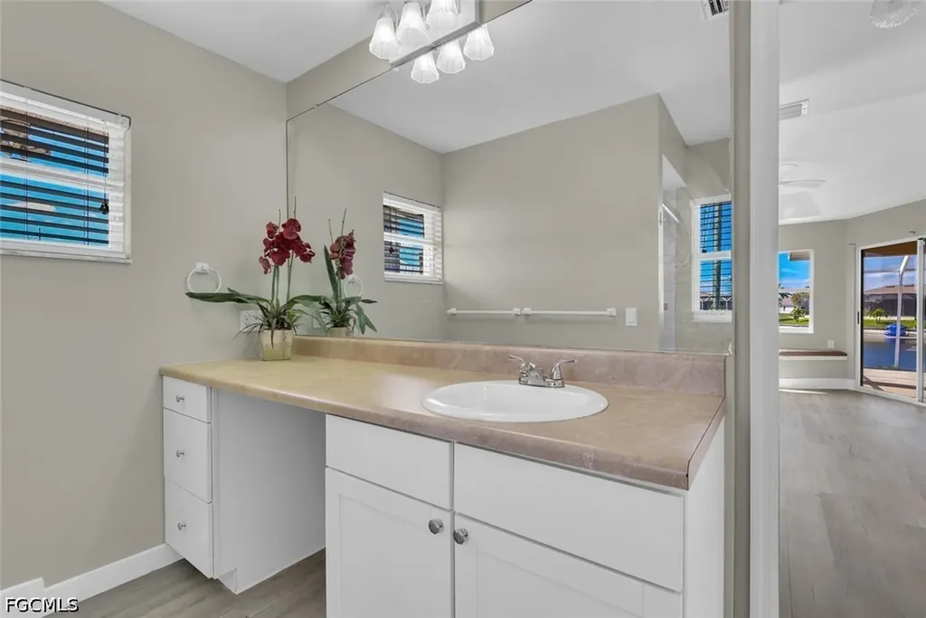 814 NW 11th Place Cape Coral FL 33993