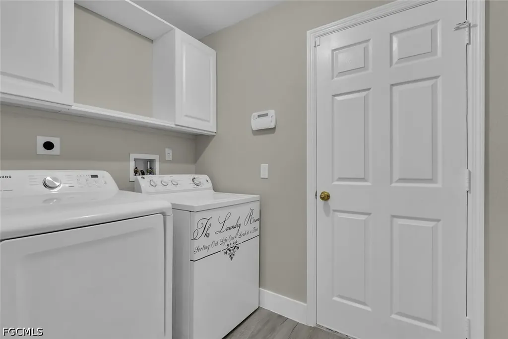 814 NW 11th Place Cape Coral FL 33993