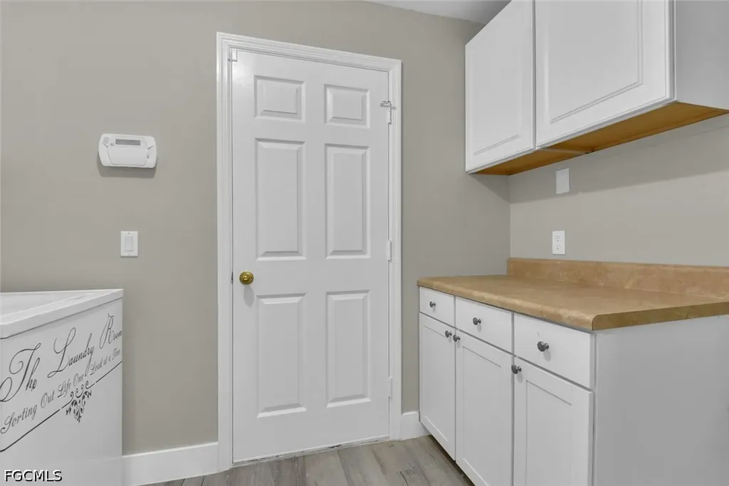 814 NW 11th Place Cape Coral FL 33993