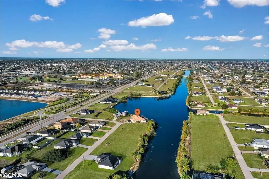 814 NW 11th Place Cape Coral FL 33993