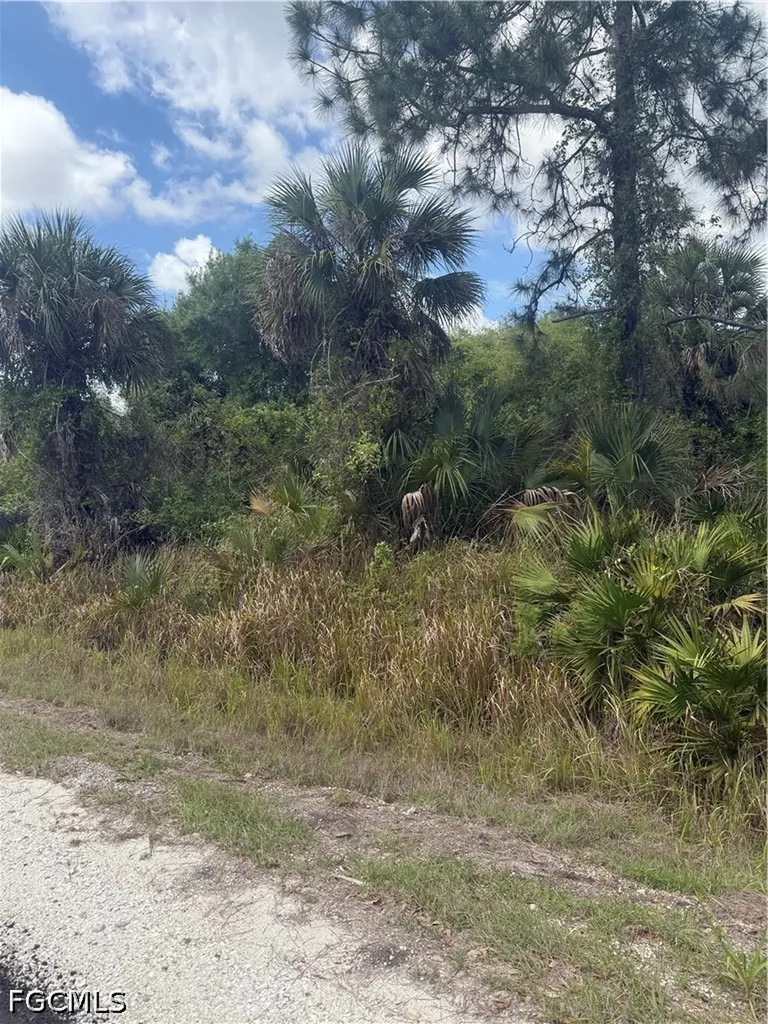 405 Thompson Avenue Lehigh Acres FL 33972