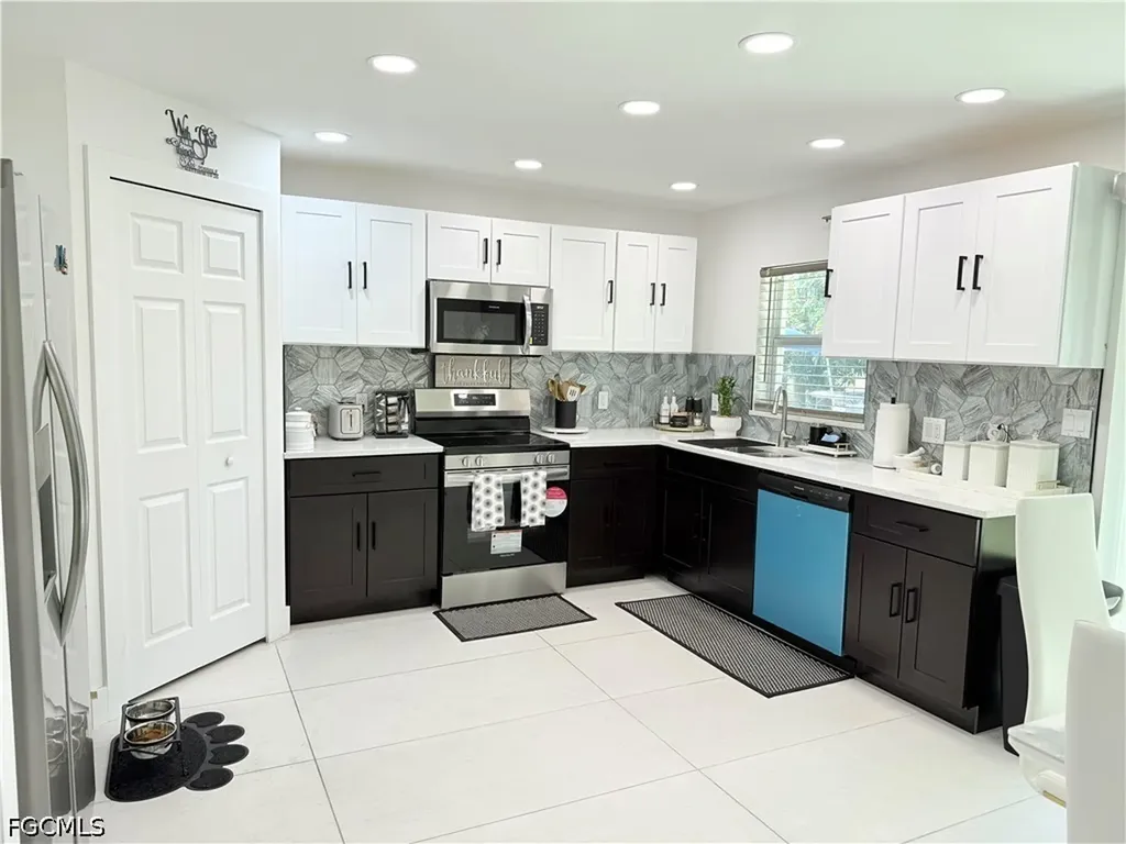 510/512 Hancock Bridge Parkway Cape Coral FL 33990