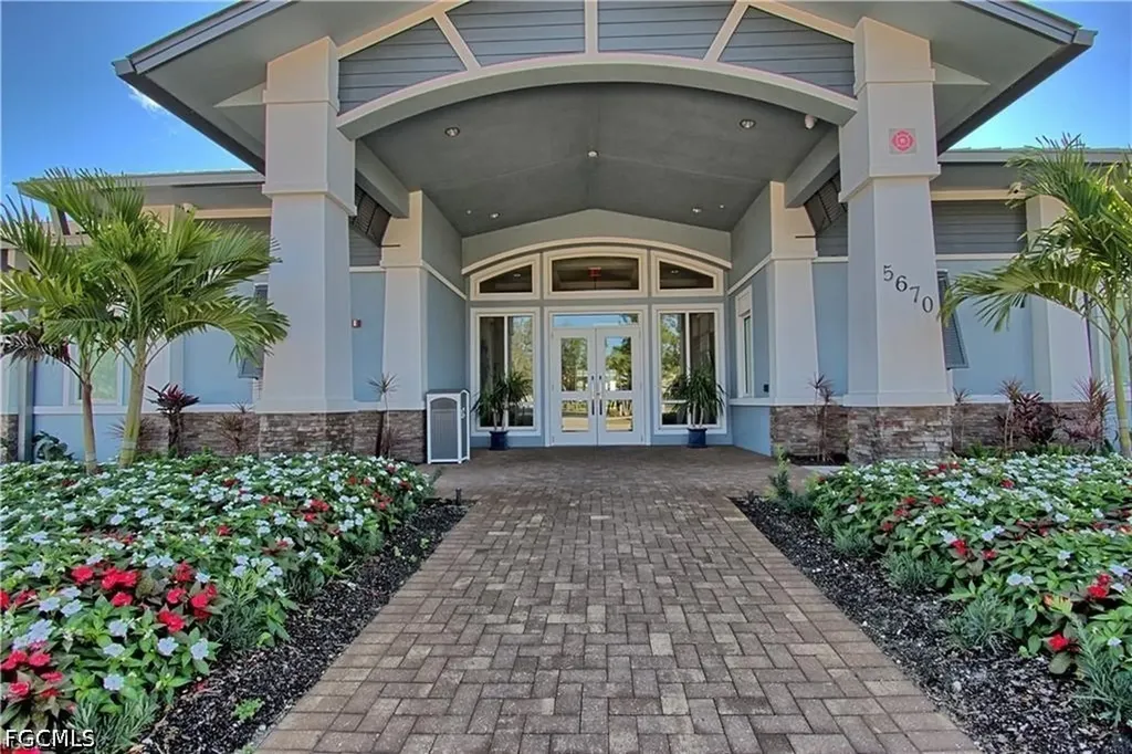5665 Trailwinds Drive Fort Myers FL 33907