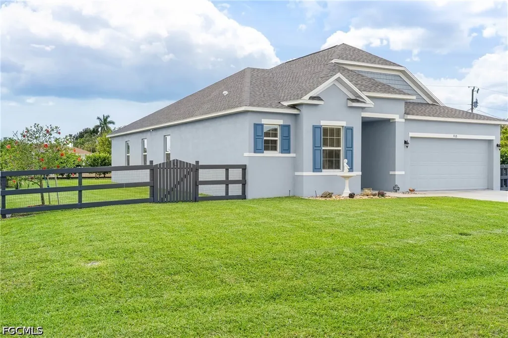 910 SW 33rd Terrace Cape Coral FL 33914