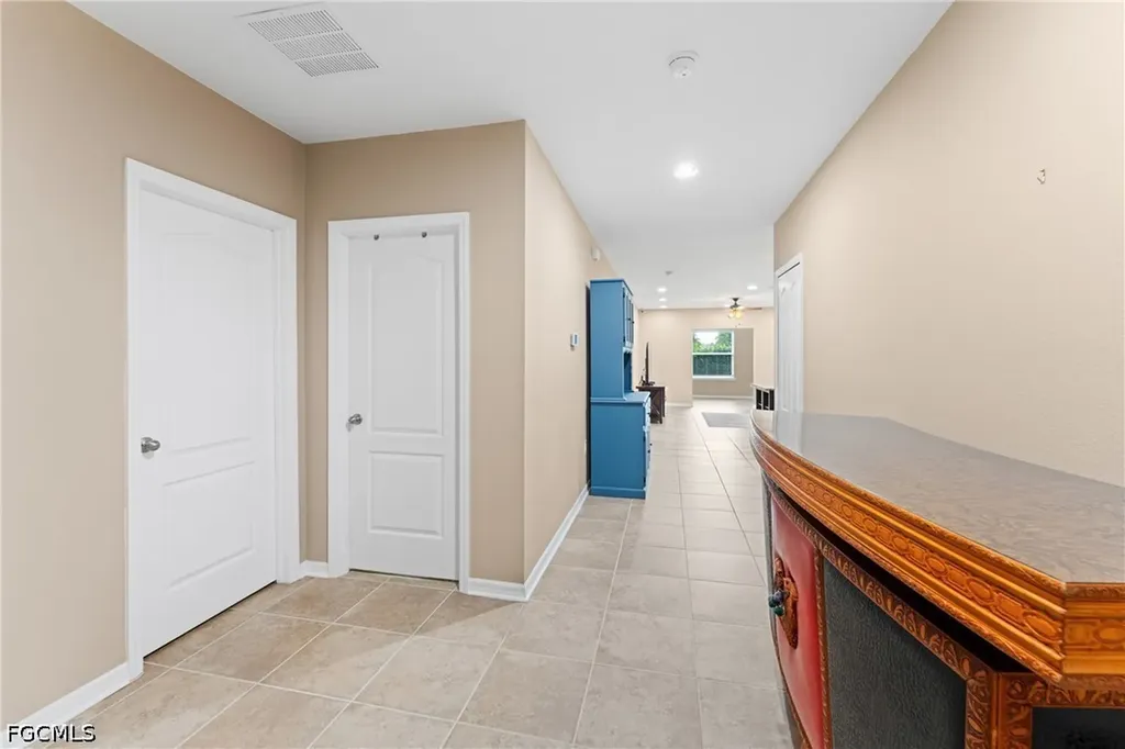 910 SW 33rd Terrace Cape Coral FL 33914