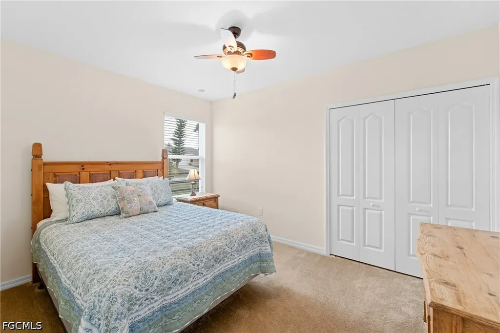910 SW 33rd Terrace Cape Coral FL 33914