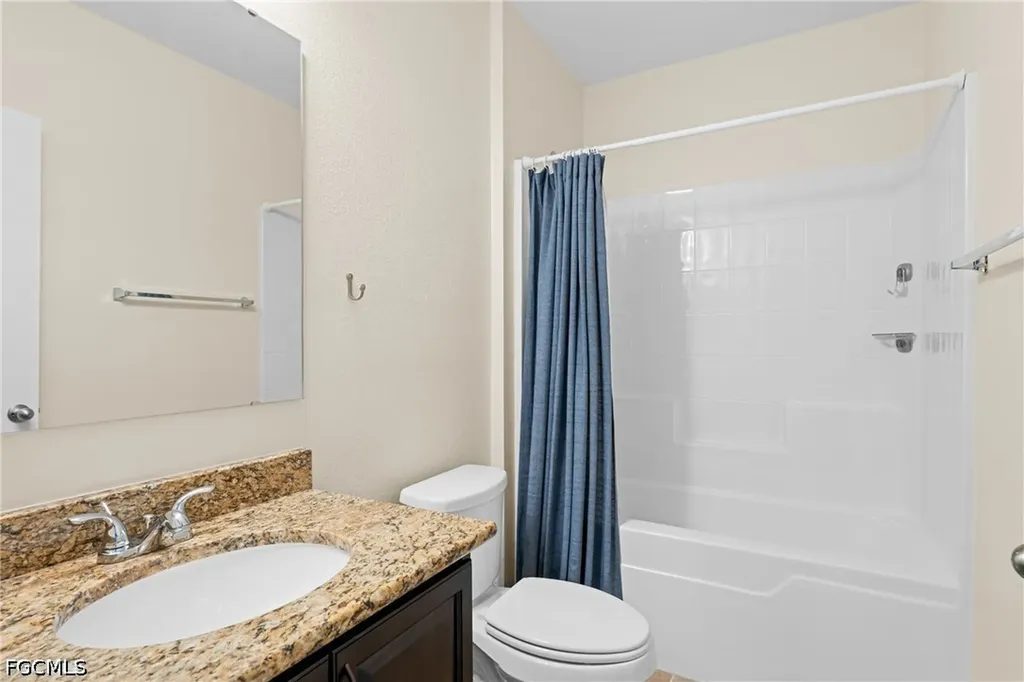 910 SW 33rd Terrace Cape Coral FL 33914