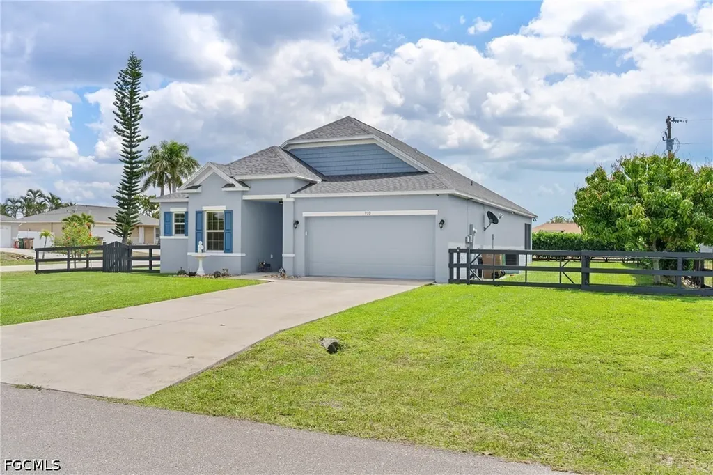 910 SW 33rd Terrace Cape Coral FL 33914