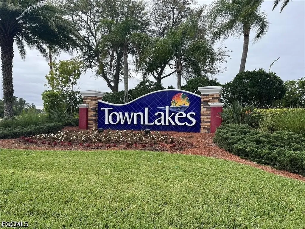 8187 Gopher Tortoise Trail Lehigh Acres FL 33972