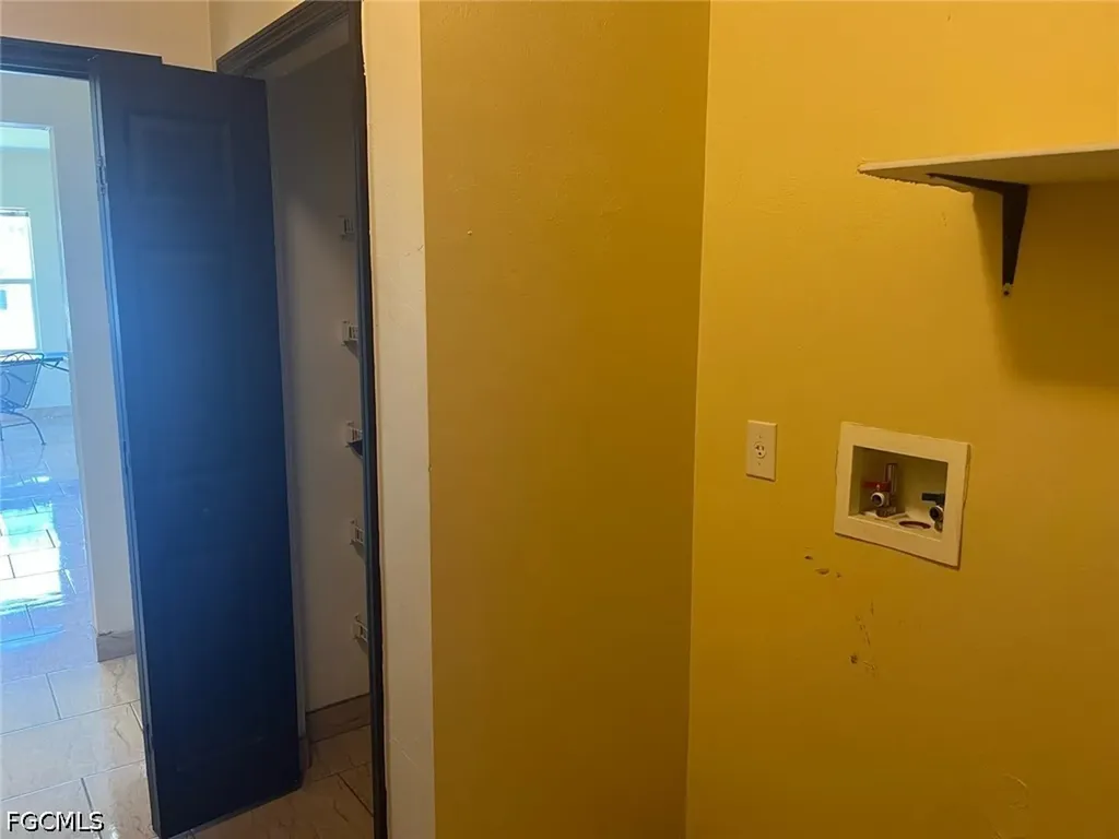 17 NE 11th Lane Cape Coral FL 33909