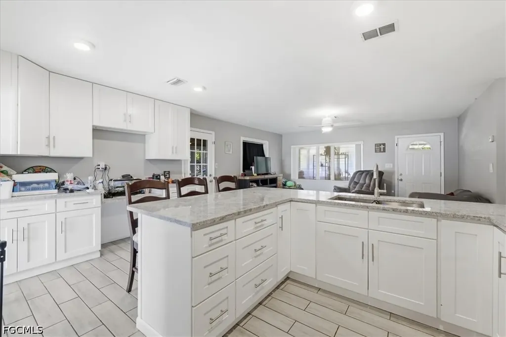 102 Crescent Lake Drive North Fort Myers FL 33917