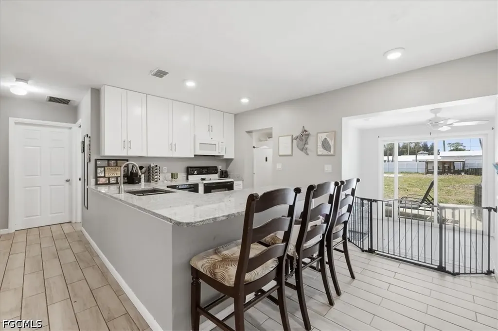 102 Crescent Lake Drive North Fort Myers FL 33917
