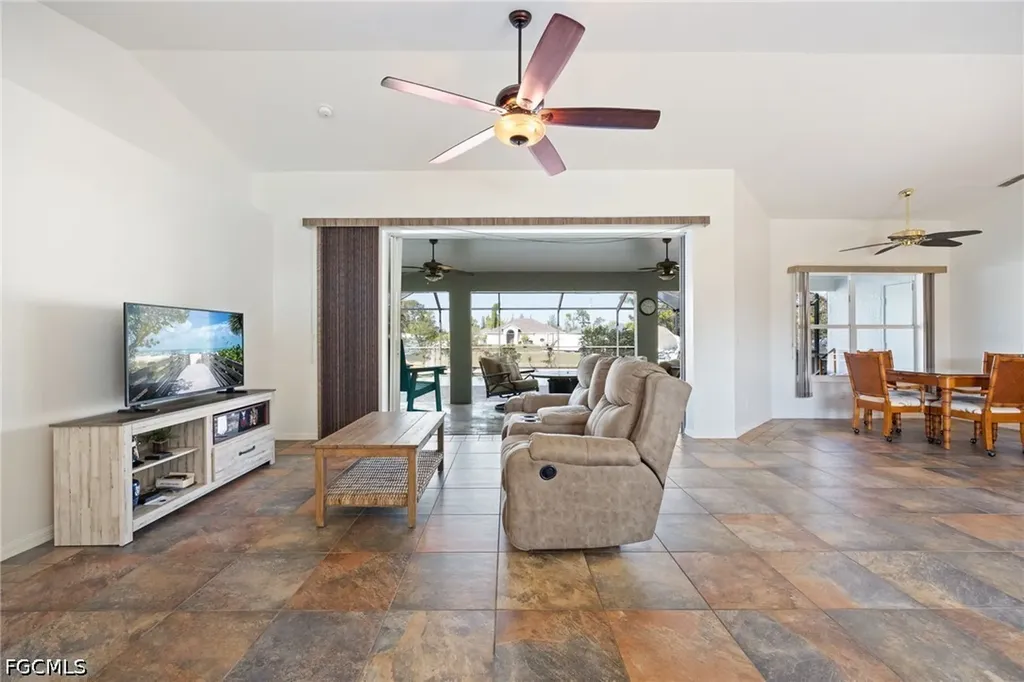2824 NW 27th Avenue Cape Coral FL 33993