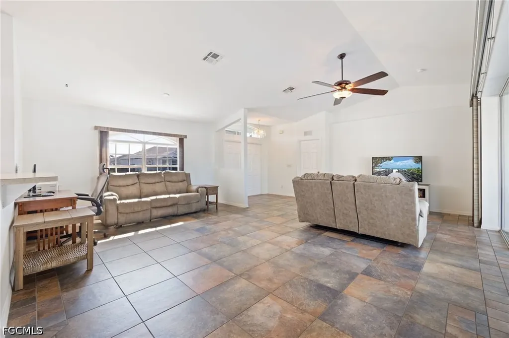 2824 NW 27th Avenue Cape Coral FL 33993