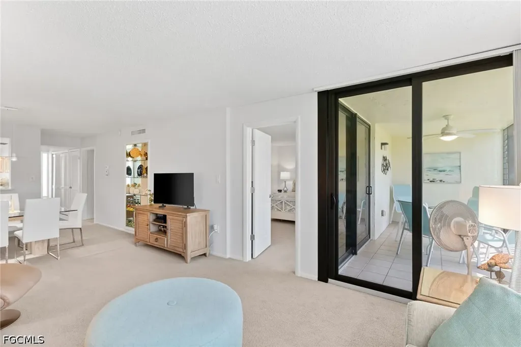 979 E Gulf Drive Sanibel FL 33957