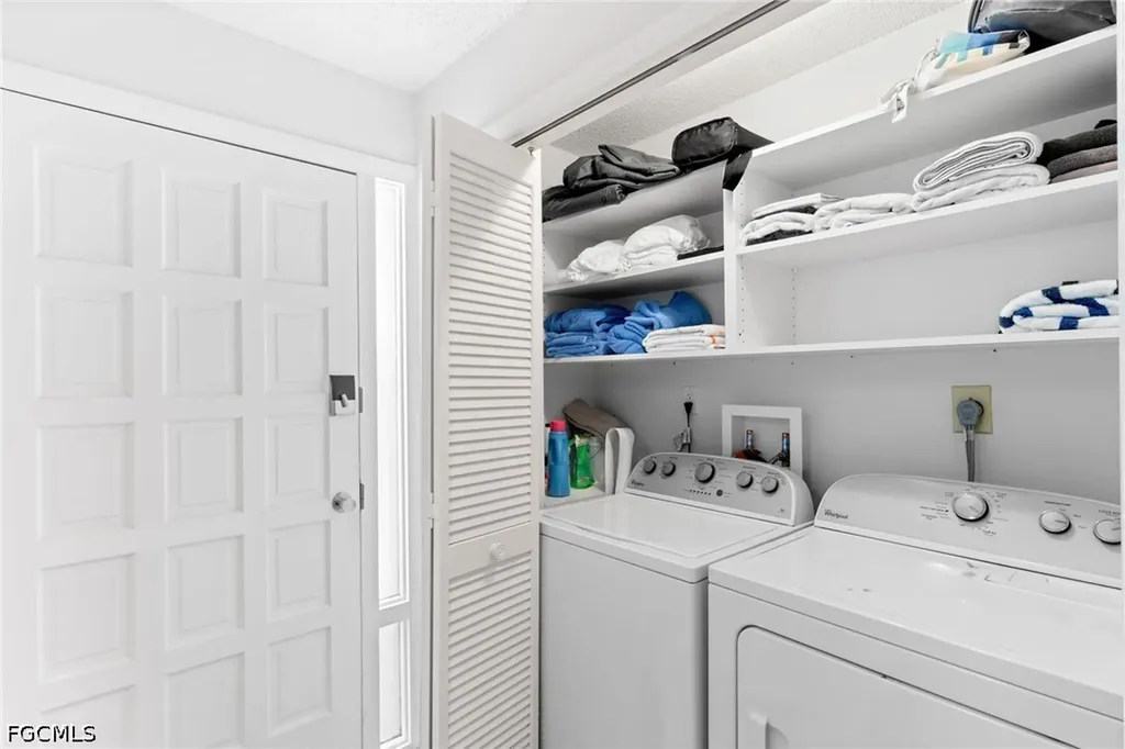 979 E Gulf Drive Sanibel FL 33957