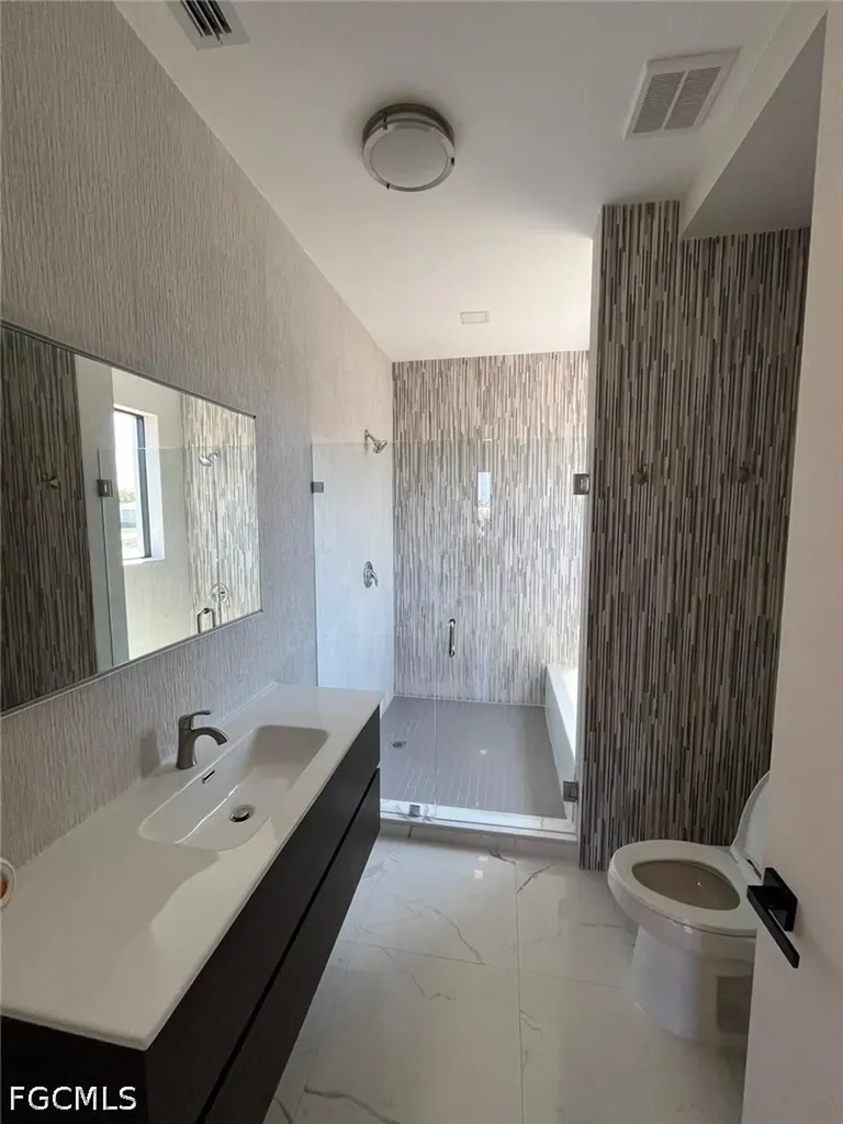 1832 NW 22nd Place Cape Coral FL 33993