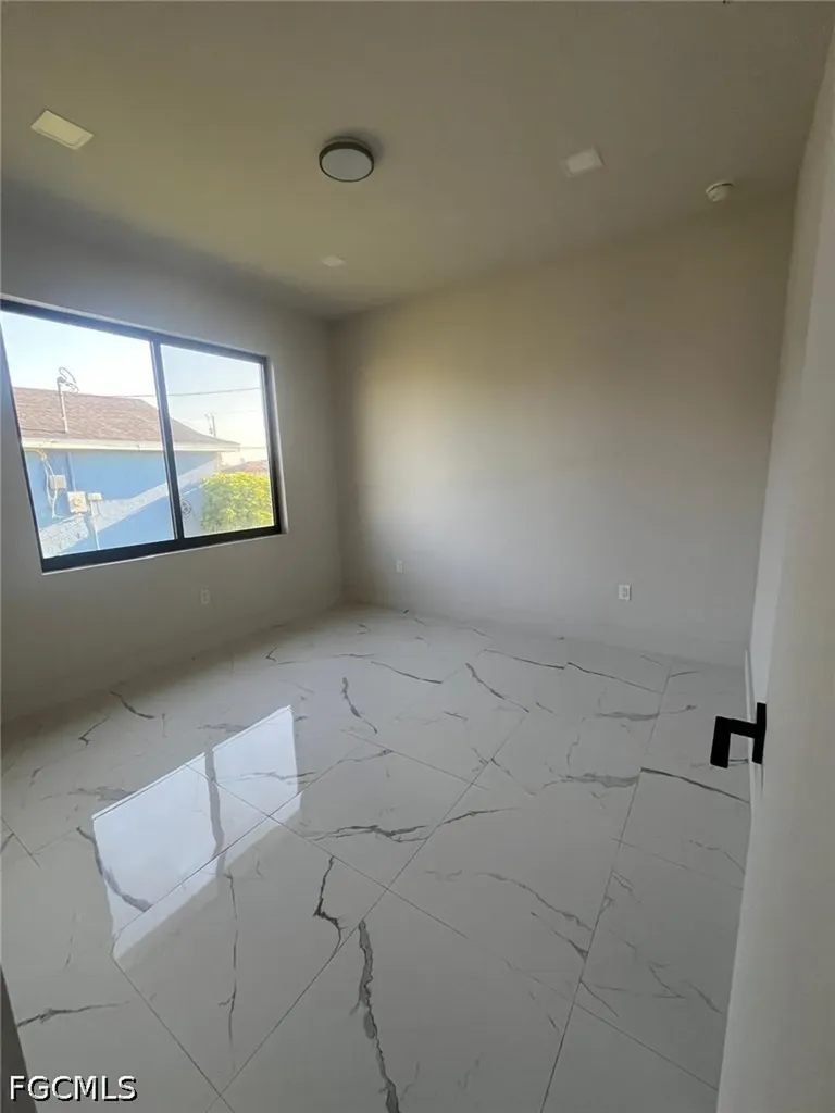 1832 NW 22nd Place Cape Coral FL 33993