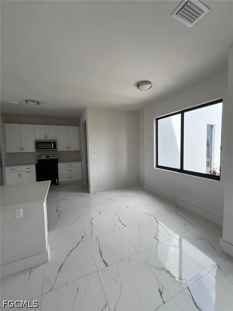 1832 NW 22nd Place Cape Coral FL 33993
