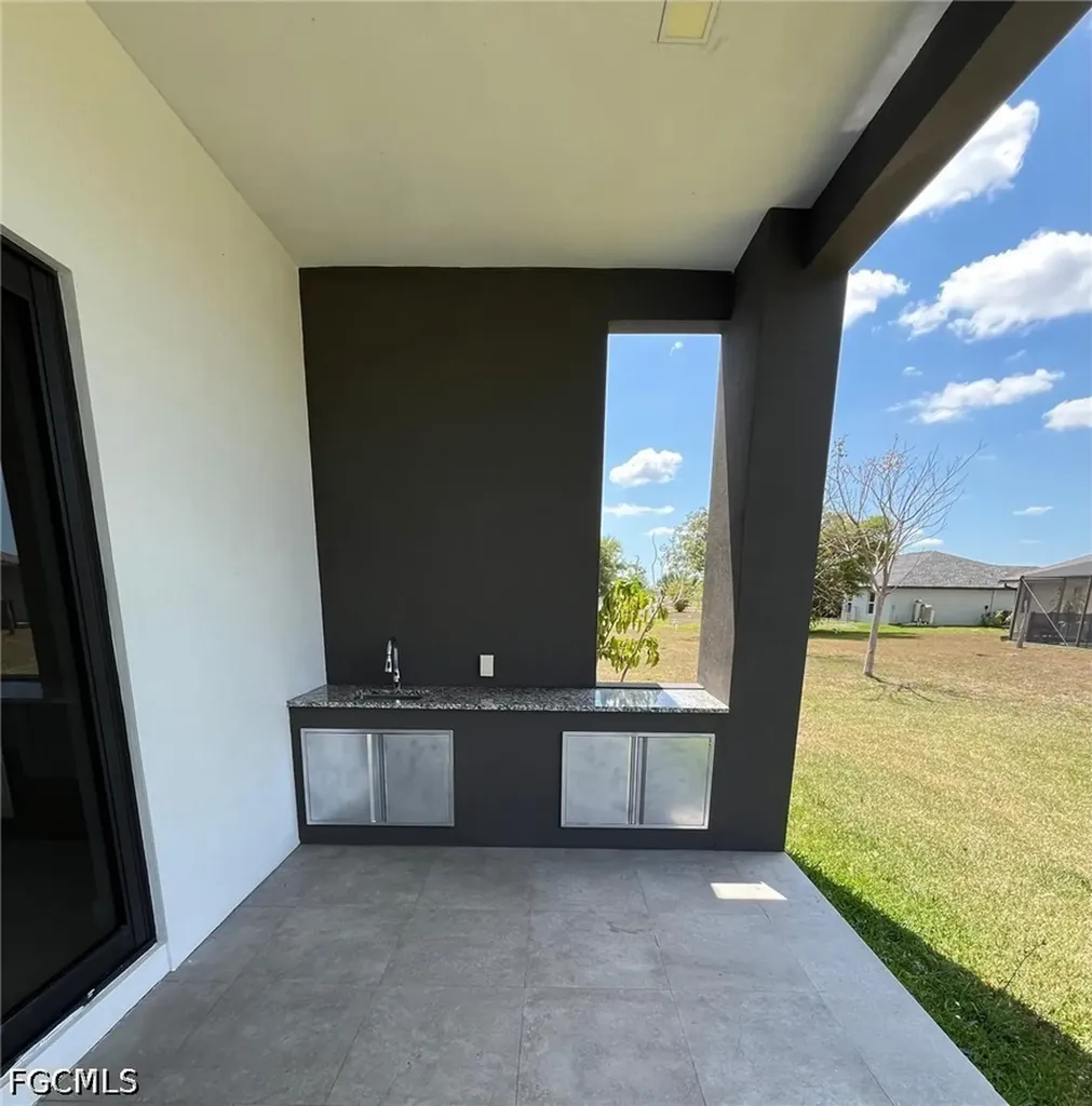 1832 NW 22nd Place Cape Coral FL 33993