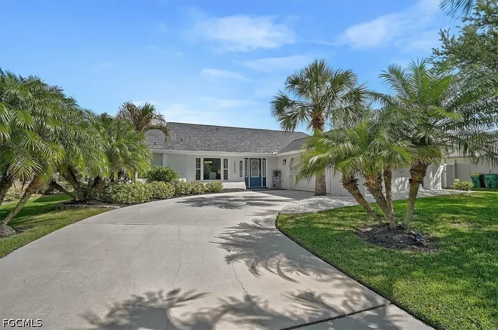 18380 Robinson Avenue Port Charlotte FL 33948
