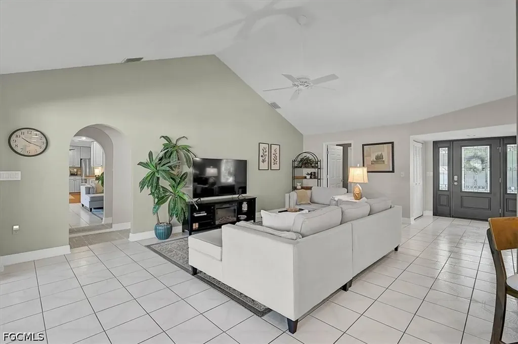 18380 Robinson Avenue Port Charlotte FL 33948