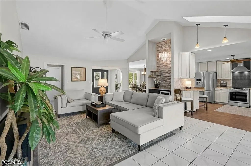18380 Robinson Avenue Port Charlotte FL 33948