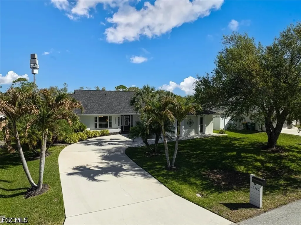 18380 Robinson Avenue Port Charlotte FL 33948