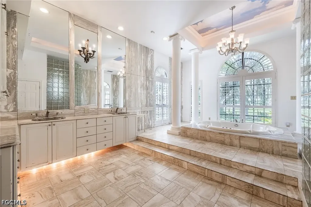 16100 N River Road Alva FL 33920