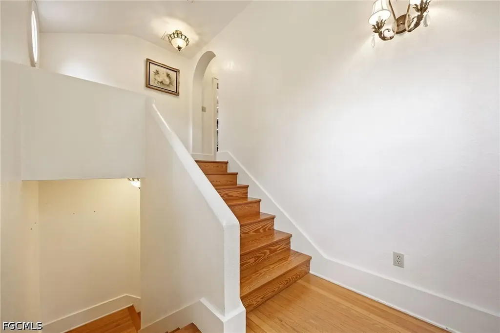 16100 N River Road Alva FL 33920