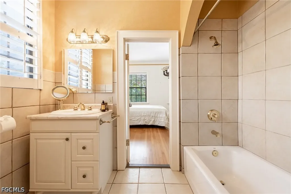 16100 N River Road Alva FL 33920