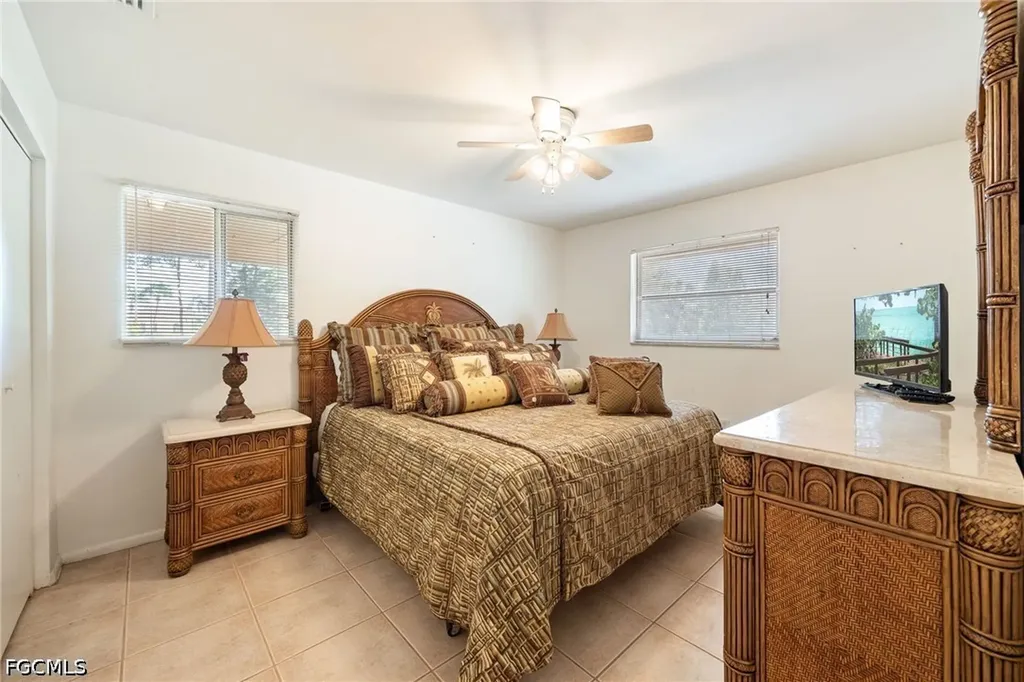 16100 N River Road Alva FL 33920